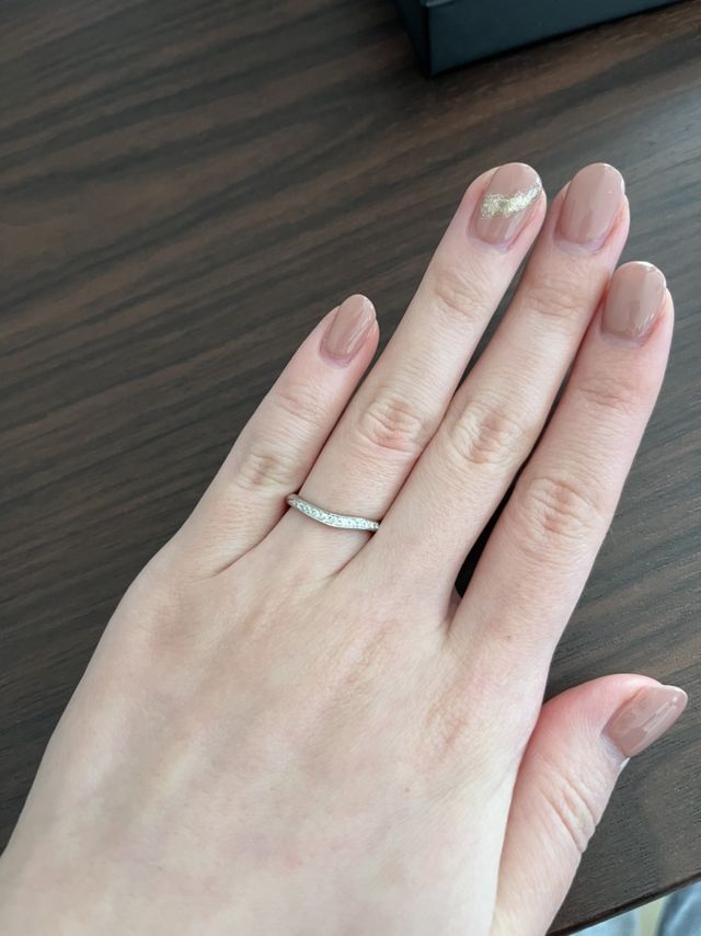 ハーフエタニティタイプです。