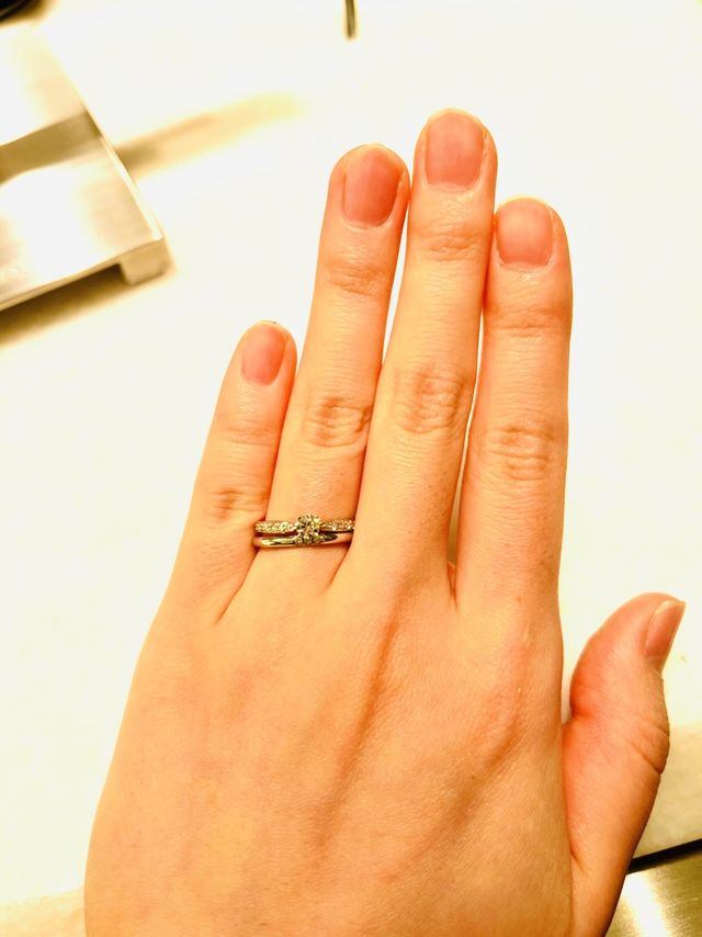 3石ダイヤの指輪です。