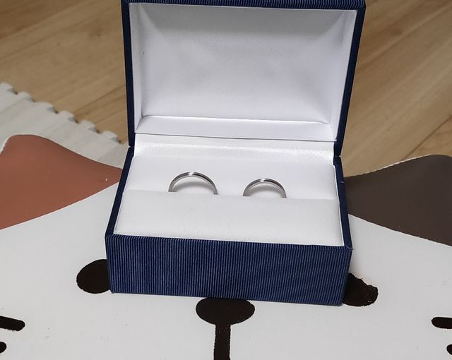 シンプルなものが希望だったのでお互い大満足しております。