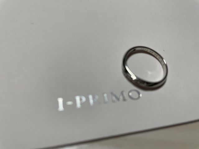 写真は一つですが、ペアで
購入しました。
