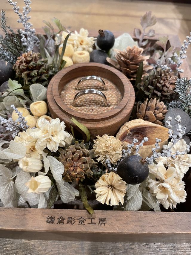 表面に石をつける前ですが、綺麗に仕上がって満足です。