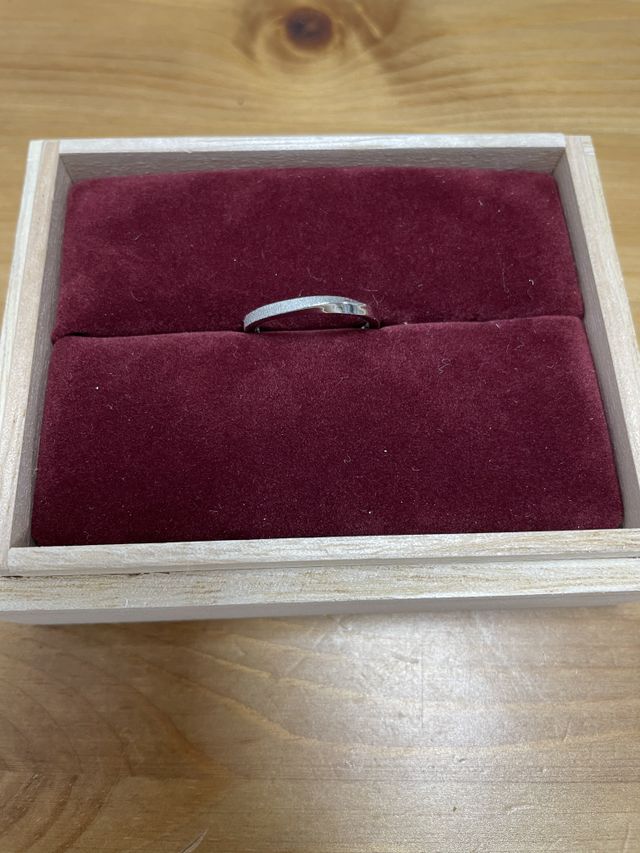 フルオーダーの結婚指輪です。
