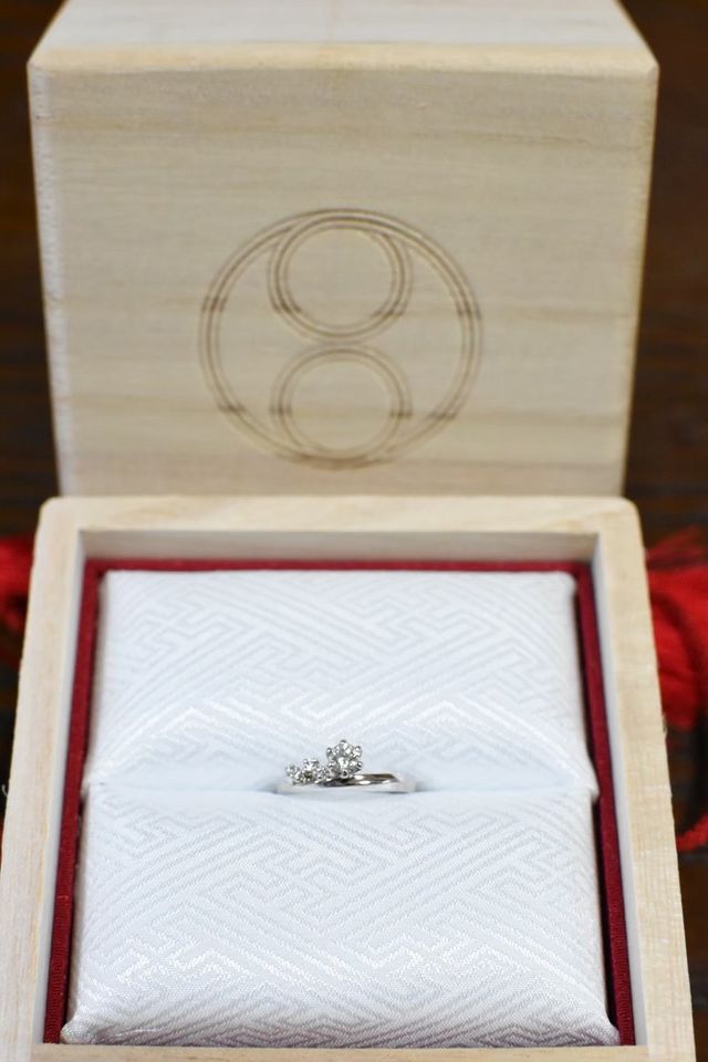 桐の箱とリングピロー