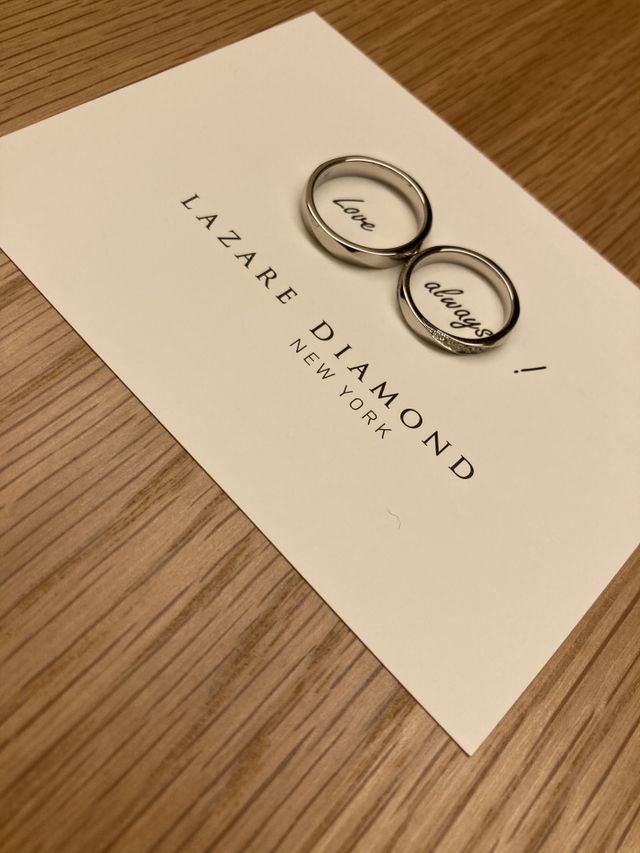 ダイヤの埋め込みはしっかりで引っかかりなく表面も滑らかです