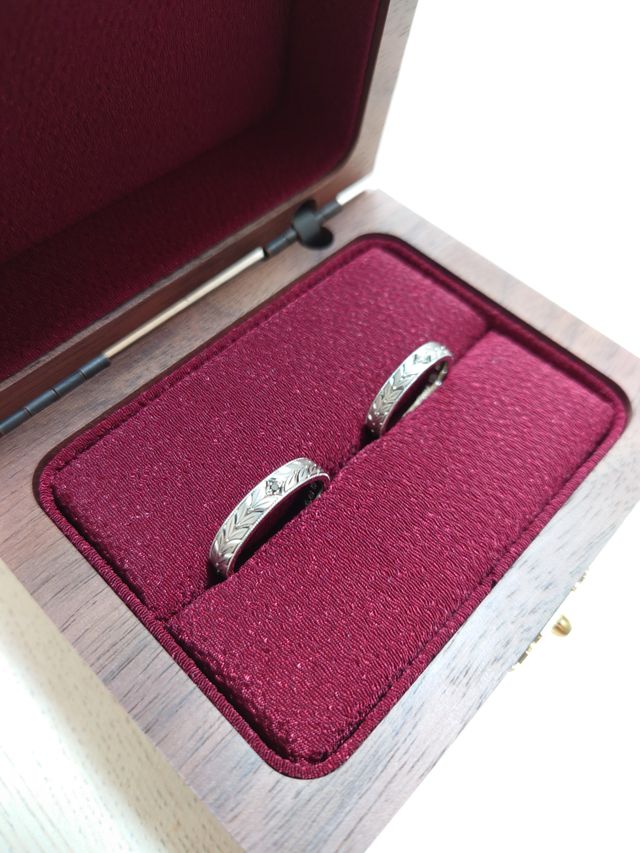 月桂双樹のデザイン。精巧で綺麗なデザインです。