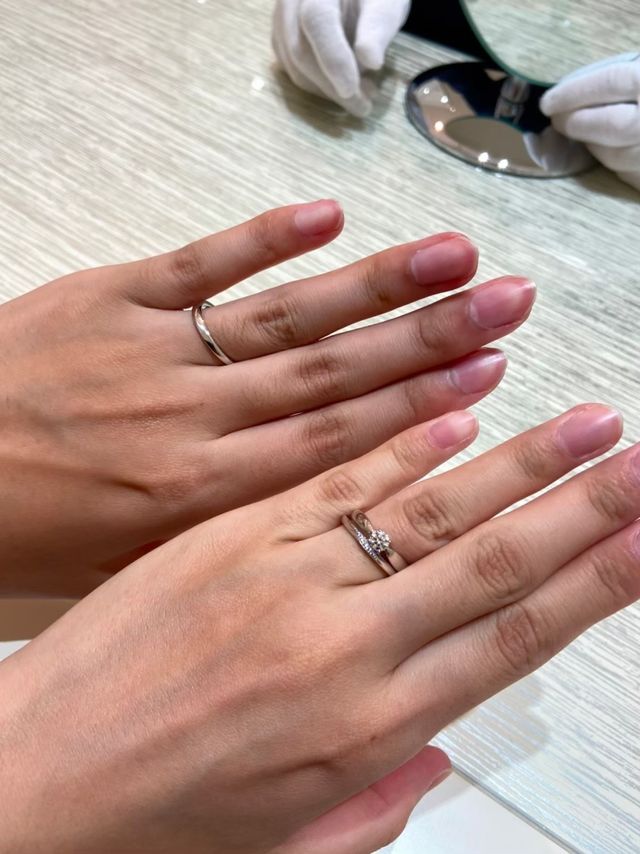 さりげない真ん中のダイヤ