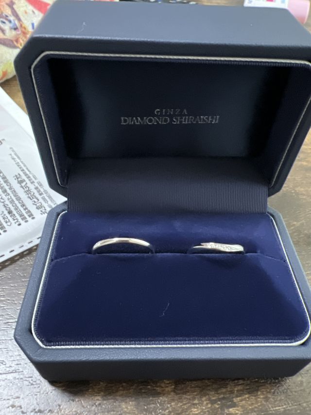 結婚を期に夫婦で結婚指輪を購入しました。