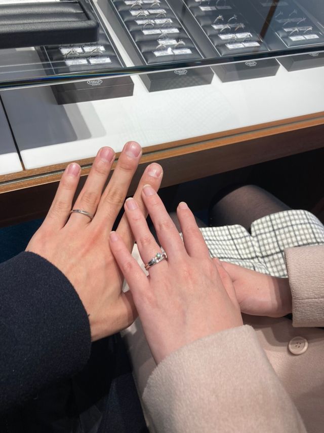 セットリングの着用時の画像です。