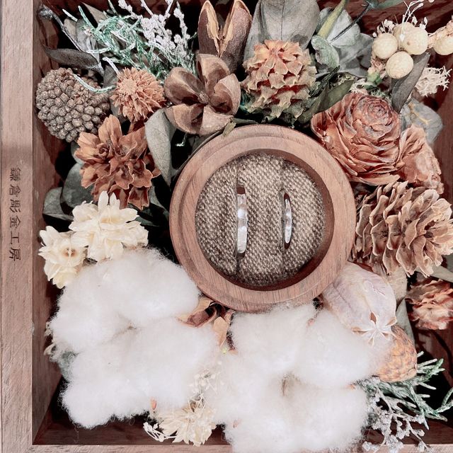 出来上がったばかりの結婚指輪