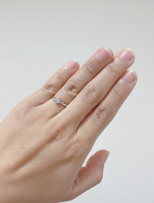 控えめなデザインで気に入ってます
