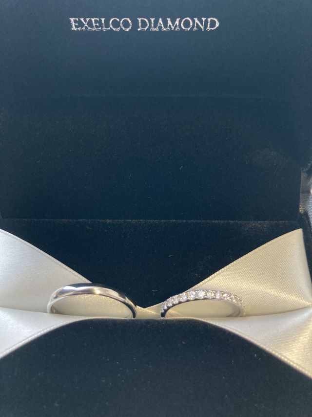 ハーフエタニティリング10号
ねじり15号
素材:プラチナ