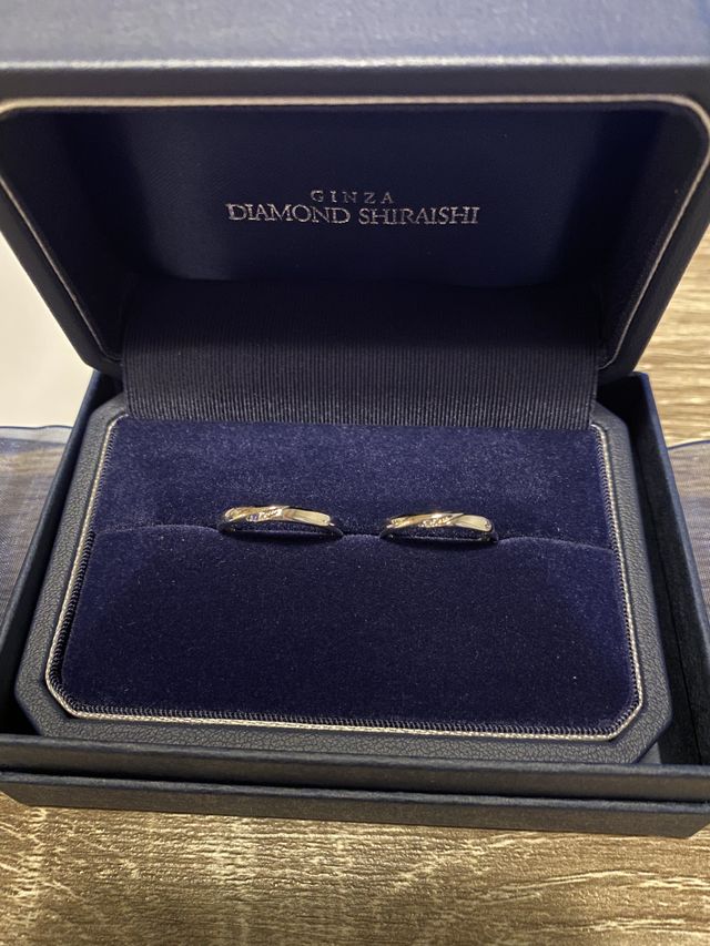 オプションで石を選べるため
私はサファイアを入れました。