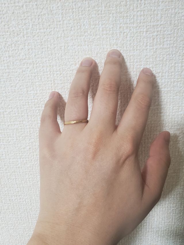 細みタイプですが、
ゴールドなので目だって、
よいです。