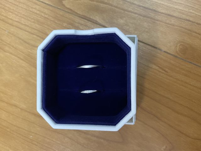 メンズの方は、艶消し加工してもらい、普段使いしやすいようです