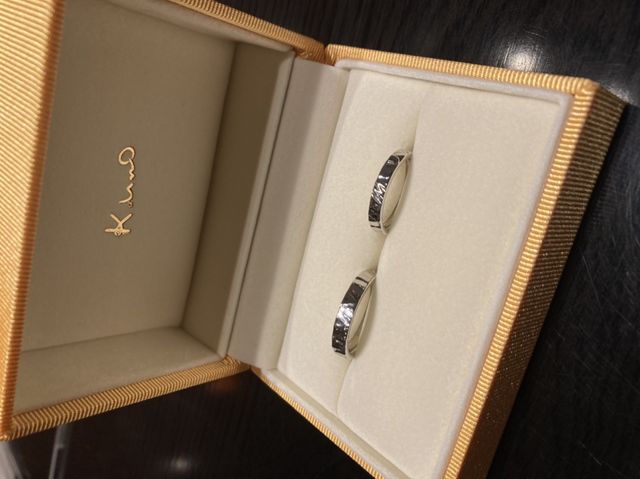 デザイナーさんと相談しながら決めたお気に入りのイニシャル。