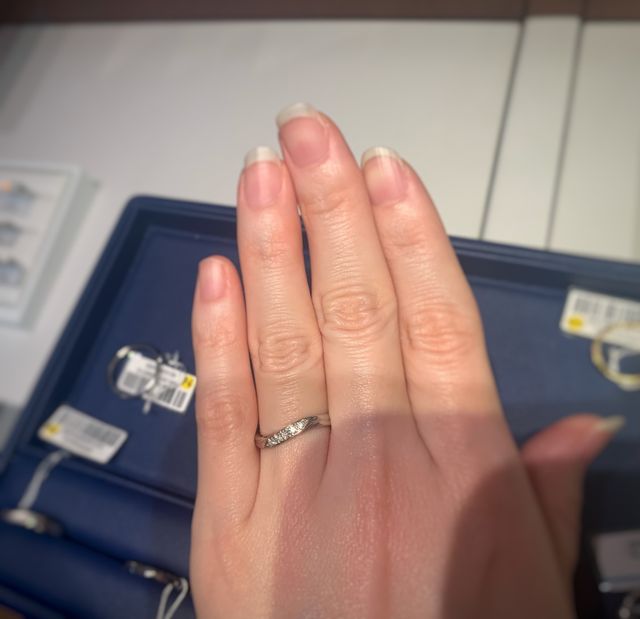 ウェーブタイプのリング