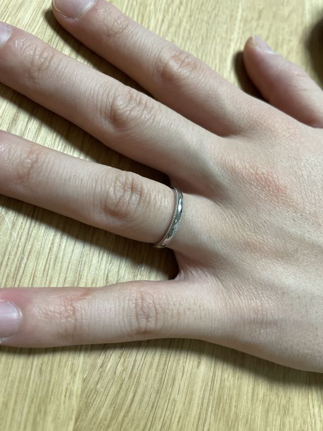 シンプルなデザインで気に入っています。