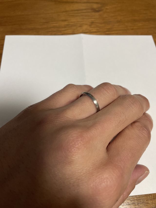 プラチナ ヘアライン加工 オーバル 18号