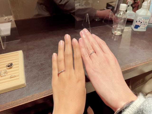 アニバーサリオを2人で試着させていただいたものです。