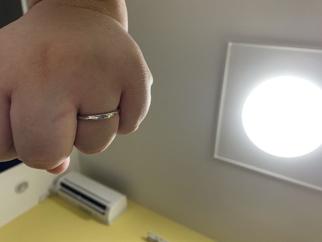 私のような太い指でもスタイリッシュに見えます