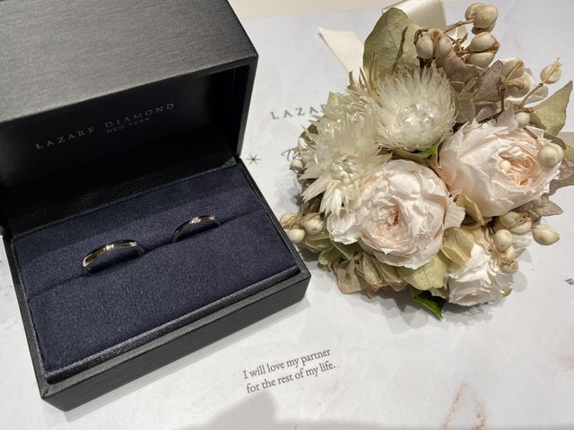 店内照明が綺麗で、リングがキラキラしていて嬉しくなりました。