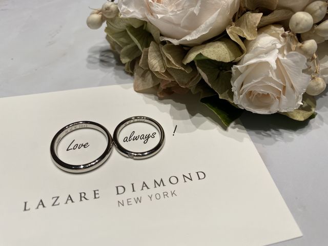 引取の際、写真撮影のためのお花やボードを用意して頂きました！