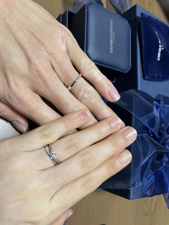 婚約指輪と結婚指輪です。
