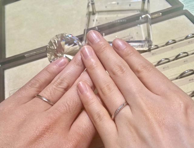 ダイヤの光り方が上品で綺麗でした。