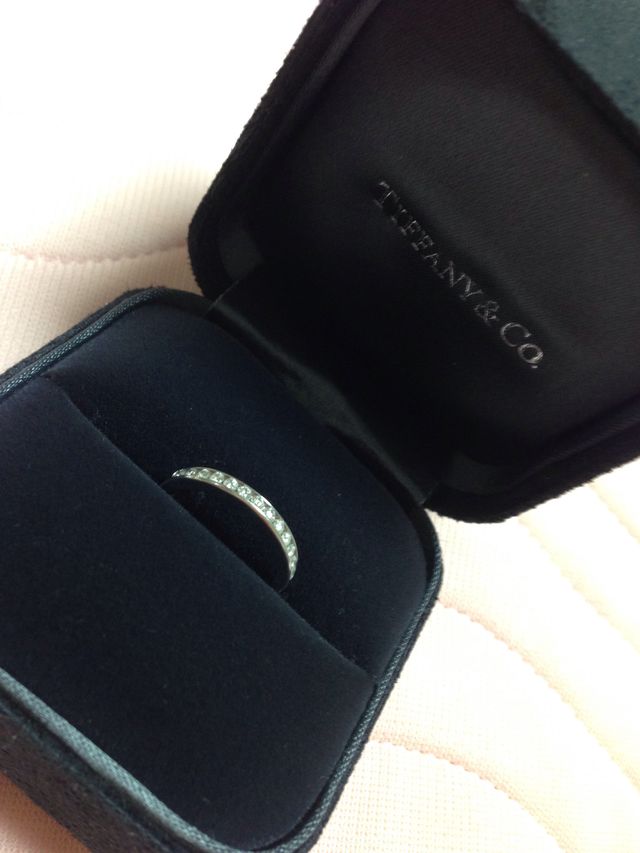 婚約指輪で貰いました。