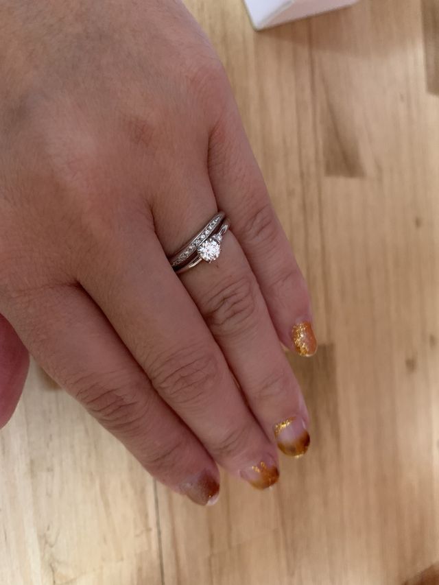 指輪言葉　清らかな気持ち
波のようなデザイン
