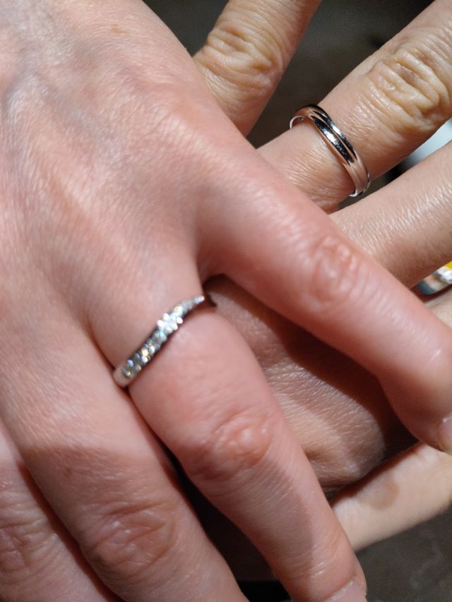 購入後。私も妻もサイズぴったりです。