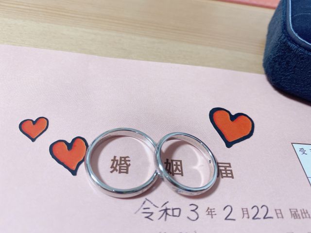 この指輪が可愛くて一番しっくりきたのでこれにしました。