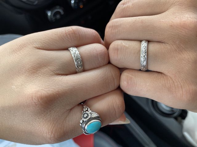 唐草模様がはっきり分かる作りで、とてもオシャレです。
