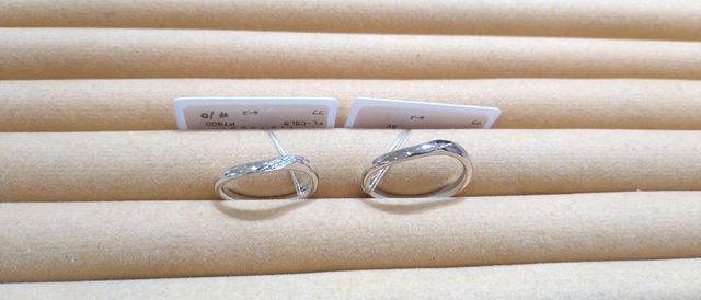 フローラ(メンズは後にマット加工してもらいます)