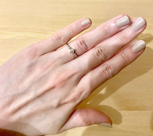 着用時の写真です。とてもかわいいです。