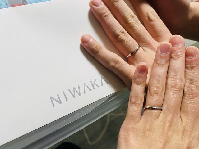 俄の指輪が届いたときに撮った写真です