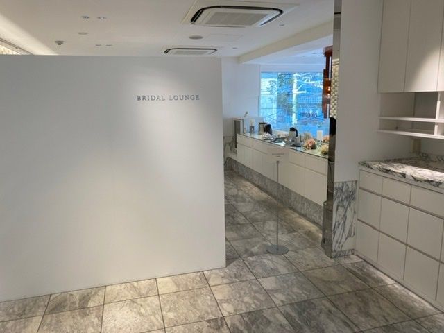 購入者だけ入れる、カフェラウンジです