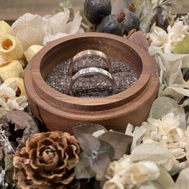 デザインから全て手作りしました。