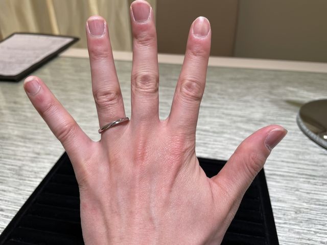 つけ心地とデザインが手の形にフィットしました。