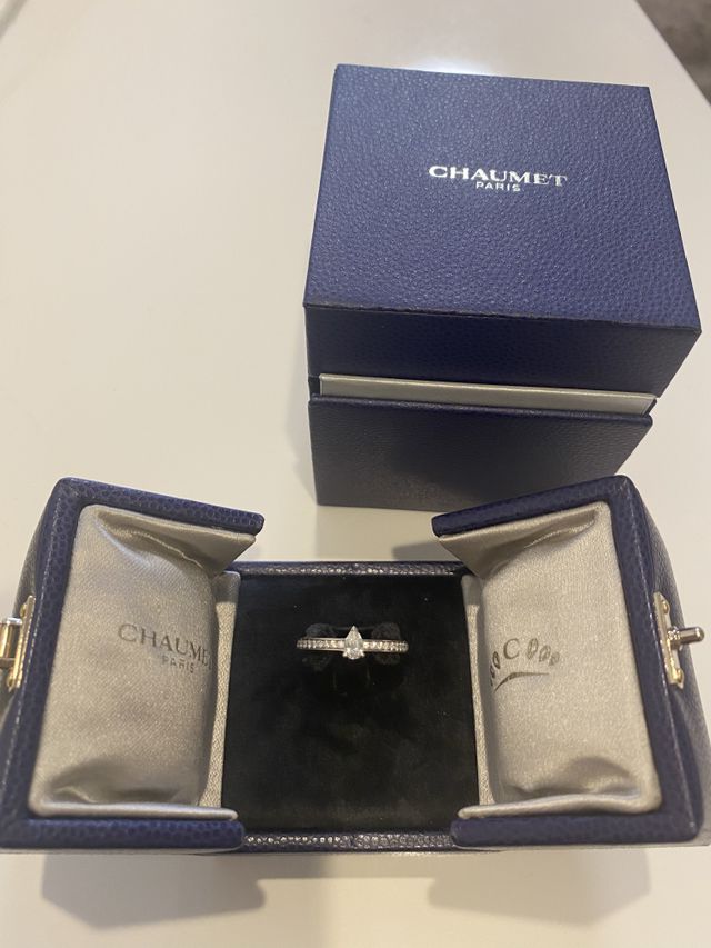 リングピローは左右に開くタイプで気に入っています。