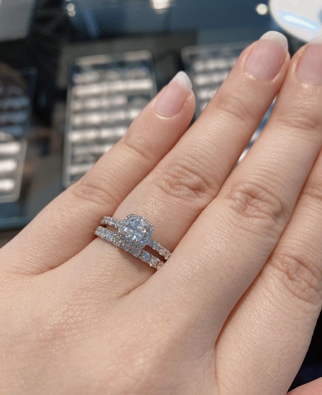 ゴージャスな一粒ダイヤ&times;エタニティ