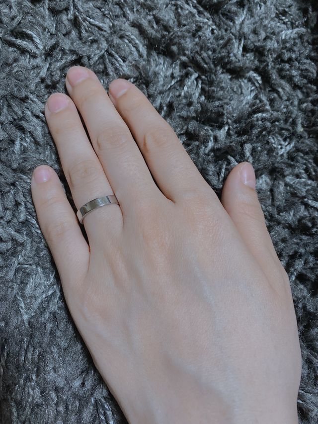 細いリングが苦手な2人にぴったりの指輪！！