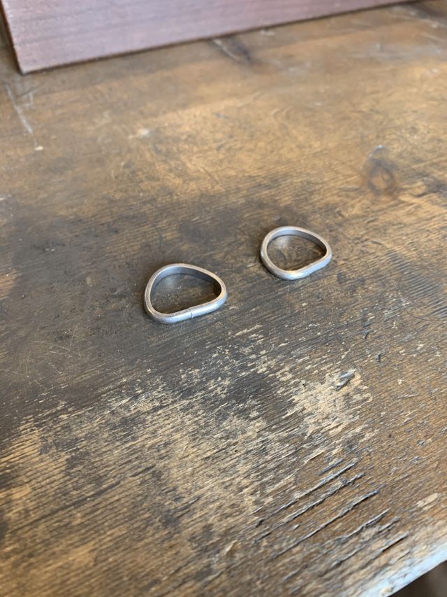 棒の状態から丸を作ります。