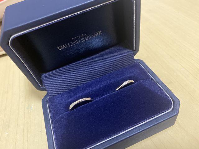 アミュレットというお守りを意味する指輪です。