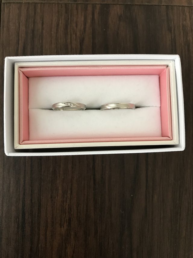 艶消し加工がされていて落ち着いた雰囲気です