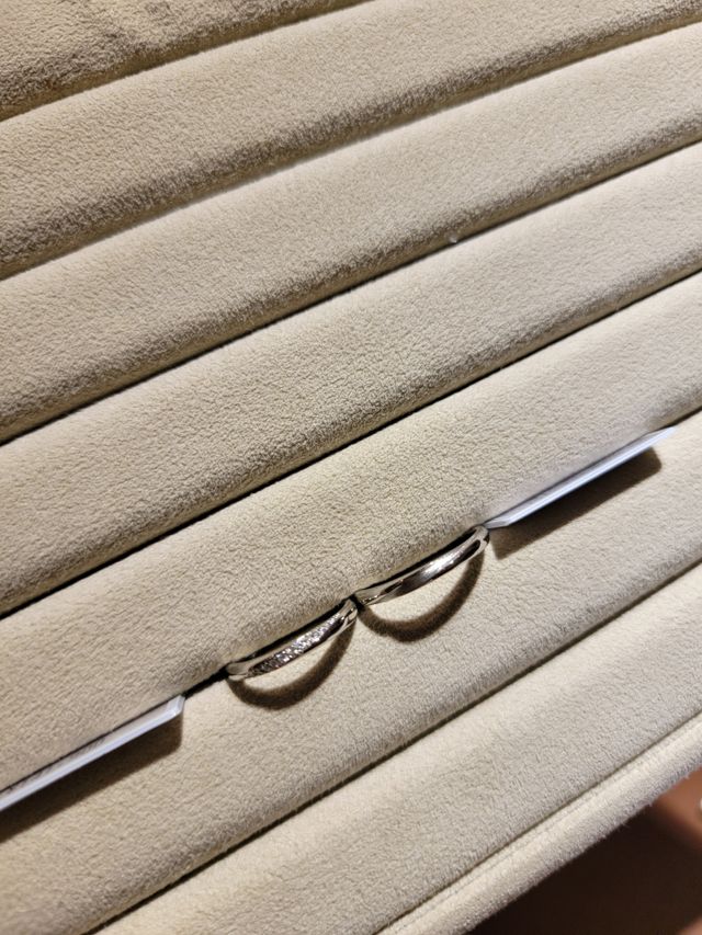 ストレートでマット加工できたりダイヤのつき方がとてもお洒落