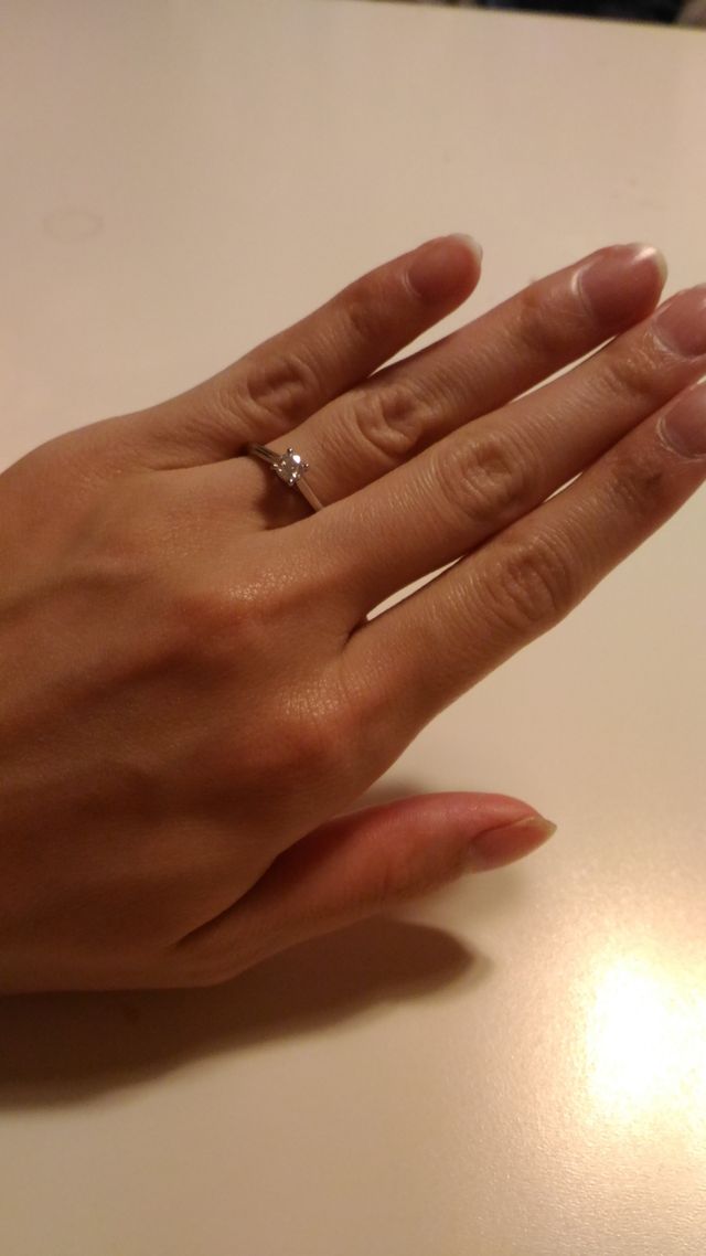 主人にもらったカルティエの婚約指輪