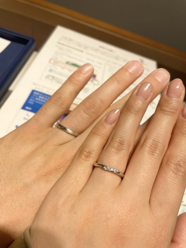 men's→シャイニングフロー
ladies→イリュミティ