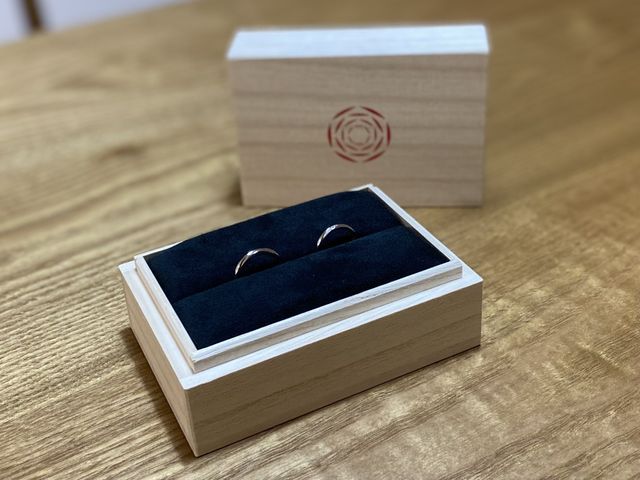 生まれ育った出雲にゆかりがあるこちらの指輪に決めました