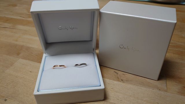 ピンクゴールドが可愛いらしくピッタリでした。